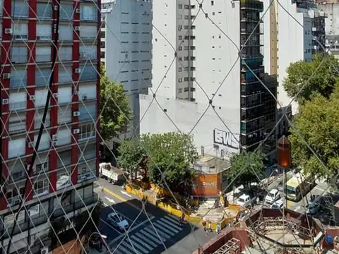 Av Santa Fe 2500- Recoleta- Divino Monoambiente Piso Alto
