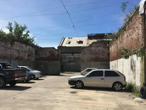 Galpon en Venta 90  mts Fondo