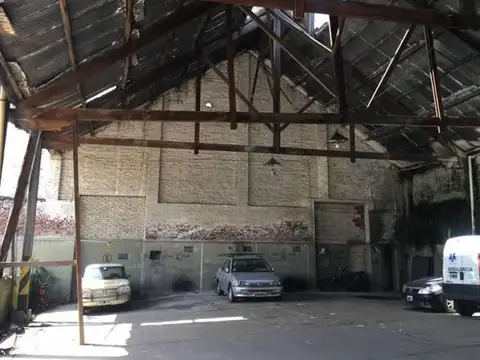 Deposito en Venta, 6600 mts totales  Avellaneda