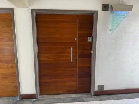 Oficina en Venta con 2 cocheras