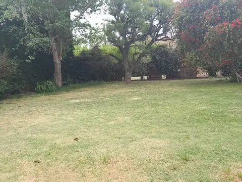 Terreno - Venta - Argentina, Manuel B Gonnet - Calle 132 bis