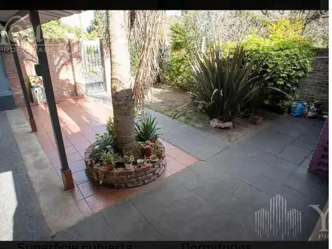 Casa 4 ambientes con 1 baño