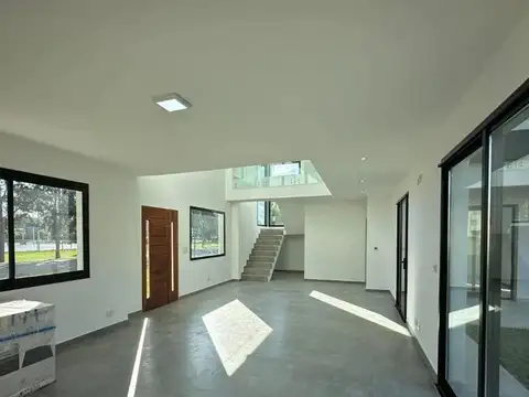 ALQUILER ANUAL CASA 6AMB C/ PILETA- CANNING