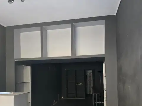 Local en Venta 60 años