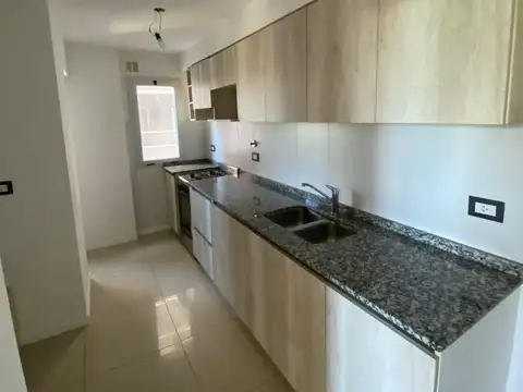 Departamento en Alquiler en Ituzaingo Norte, $ 700.000