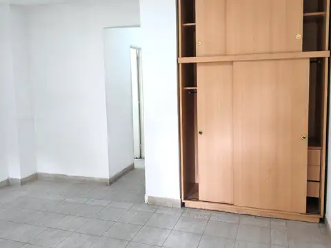 MONOAMBIENTE APTO VIVIENDA Y USO PROFESIONAL 25 m2. ITALIA 189 – PLANTA BAJA 7 – AVELLANEDA