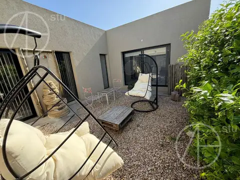 CASA EN VENTA EN PILAR DEL ESTE BARRIO SANTA ELENA