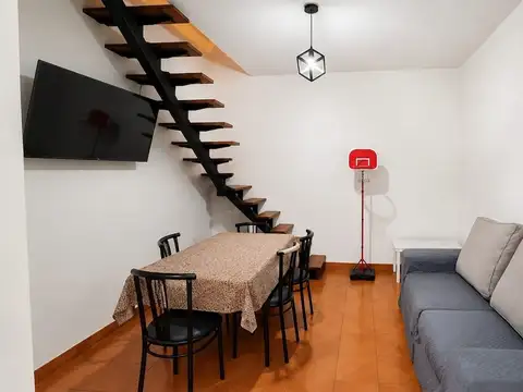 CASA PASILLO 2 DORMITORIOS + COMODÍN VENTA MATHEU