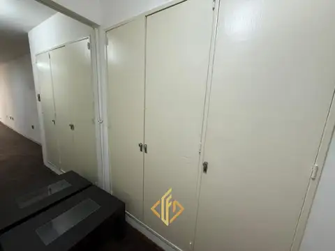 Oficina en Alquiler al Sur