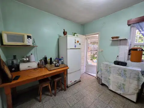CASA 5 AMBIENTES CON COCHERA EN QUILMES