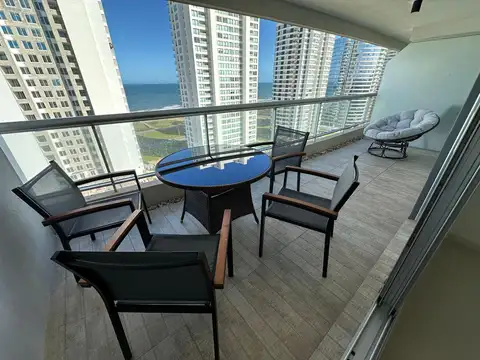 Departamento segunda linea, playa brava, parada 10