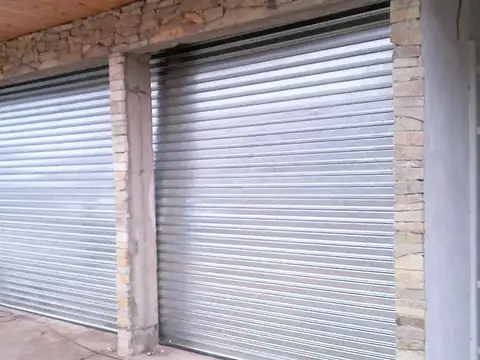 VENTA EN BLOCK. LOCAL A ESTRENAR + 10 DEPTOS DE 2 Y 3 AMB + 4 COCHERAS. IDEAL INVERSOR.