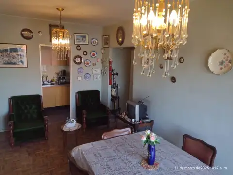 2 ambientes cochera  balcón Urgente x viaje