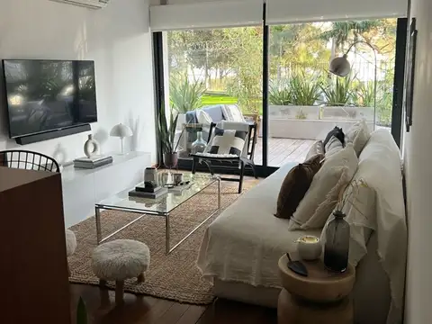 Apartamento en venta de 1 dormitorio c/ cochera en Barra de Carrasco