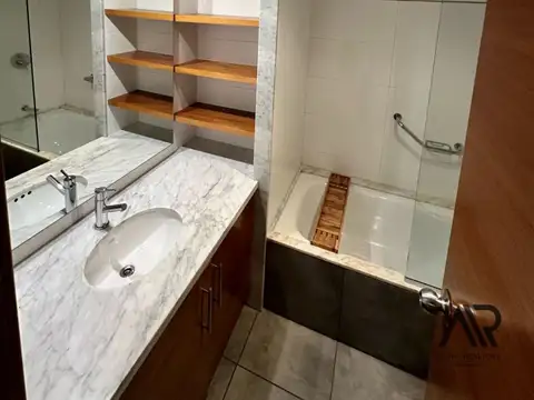 Apartamento en venta de 1 dormitorio c/ cochera en Barra de Carrasco