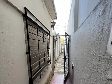 Depto Tipo Casa en Venta 50 años