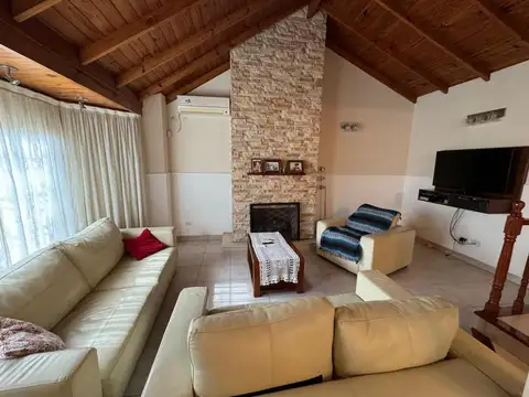 Casa en Venta en Ituzaingo, USD 295.000