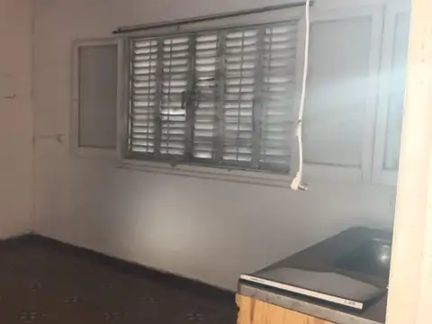 Departamento en Alquiler en Isidro Casanova, $ 420.000