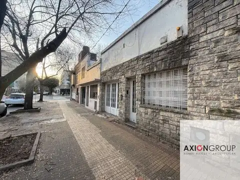 18 N 1040 E/ 53 Y 54  LA