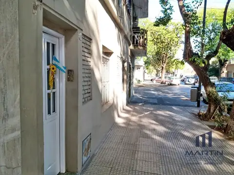 VENTA PH CON TERRAZA EN LINIERS IDEAL DOS FAMILIAS