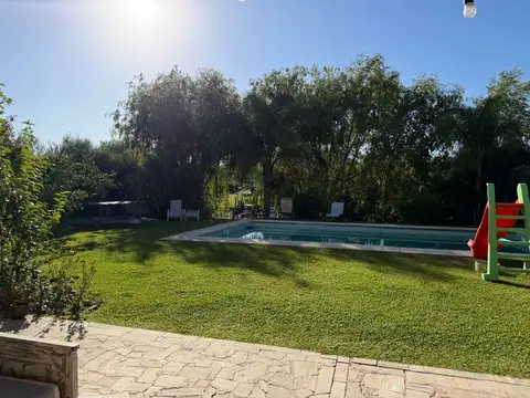 Casa en Venta con 1 cochera