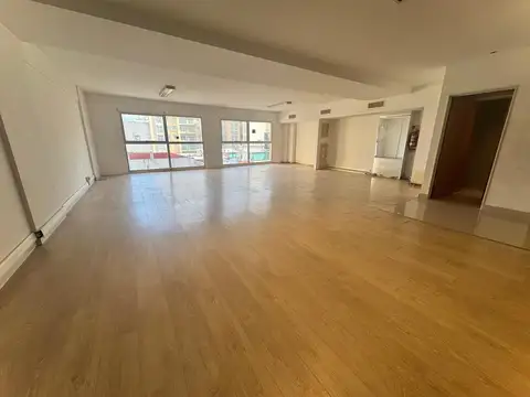 Oficina 2 ambientes con 2 baños