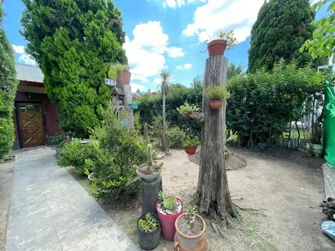 Excelente casa sobre Almonacid casi Hernandez