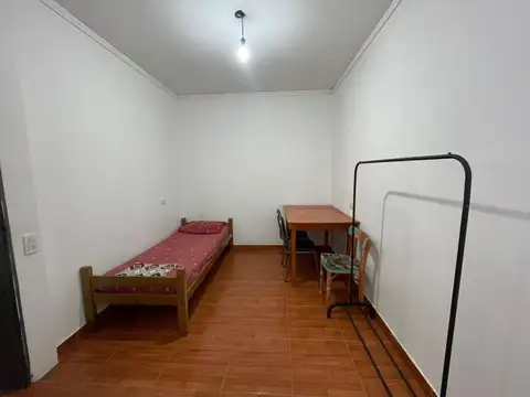 Excelente casa sobre Almonacid casi Hernandez