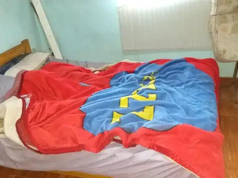 Casa 2 ambientes con 1 baño