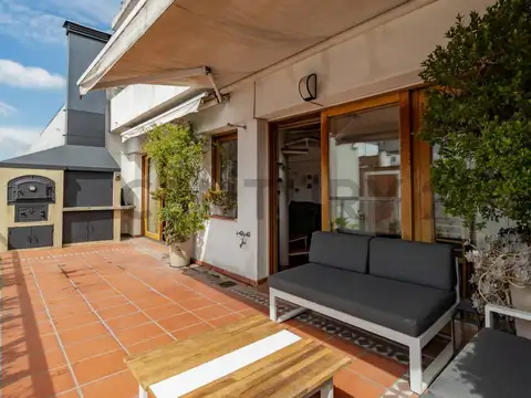 VENTA DEPARTAMENTO 5 AMB CON 2 COCHERAS Y BALCON TERRAZA EN FLORES - ACEPTA PERMUTA