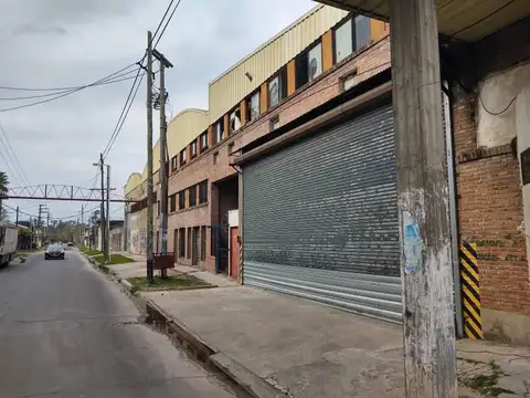 Excelente Deposito en Alquiler en Malvinas Argentinas 