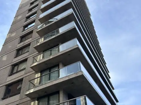 Departamento en Alquiler en La Lucila Libertador / Rio, USD 2.400