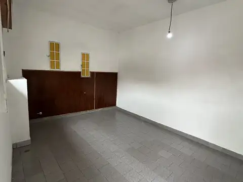 Depto Tipo Casa en Alquiler en Tablada, $ 390.000