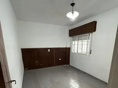 Depto Tipo Casa 2 ambientes con 1 baño