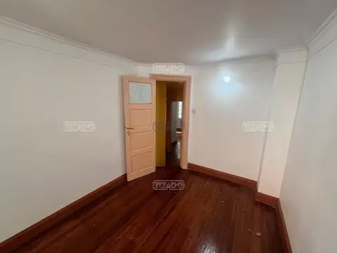 Casa 6 ambientes con 5 baños