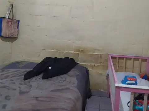 Casa de 3 ambientes en  Merlo