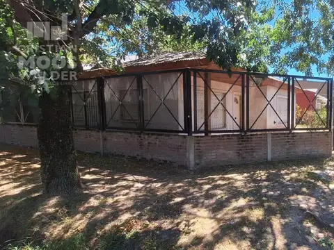 Casa 5 ambientes en venta - Ingeniero Maschwitz