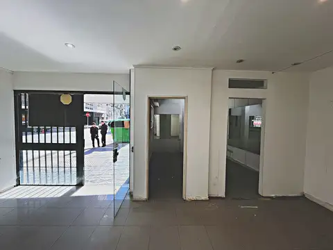 Local en Alquiler en Parque Rivadavia, $ 1.400.000
