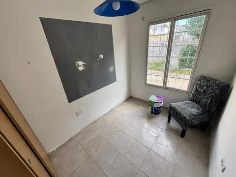 Depto Tipo Casa 4 ambientes con 1 baño