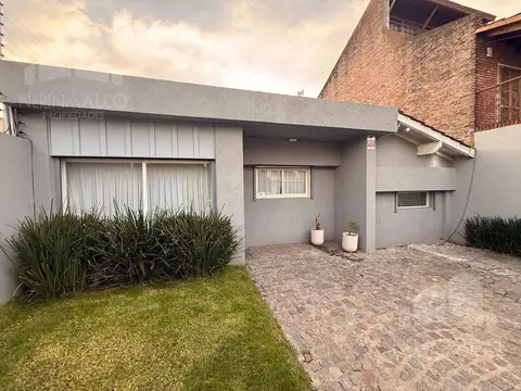 Casa en Venta en Castelar Norte, USD 235.000