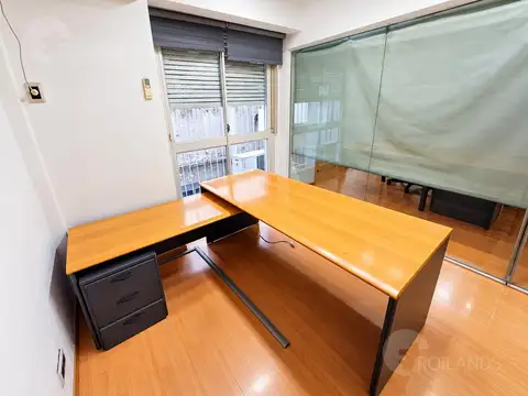 Alquiler de Oficina / Apto Profesional de 3 Ambientes con Patio, Despachos y Sala de Reuniones (Cont