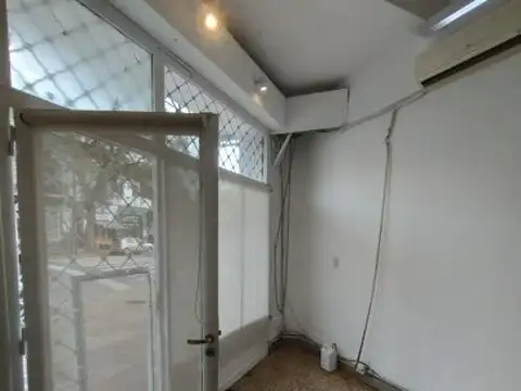 Local en Alquiler - Bajas expensas - Recién pintado - 23m² - Villa Urquiza