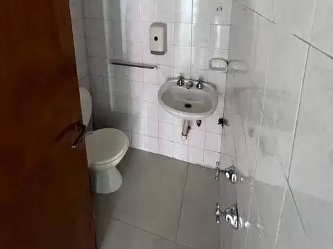 Local en Alquiler en Observatorio, $ 550.000