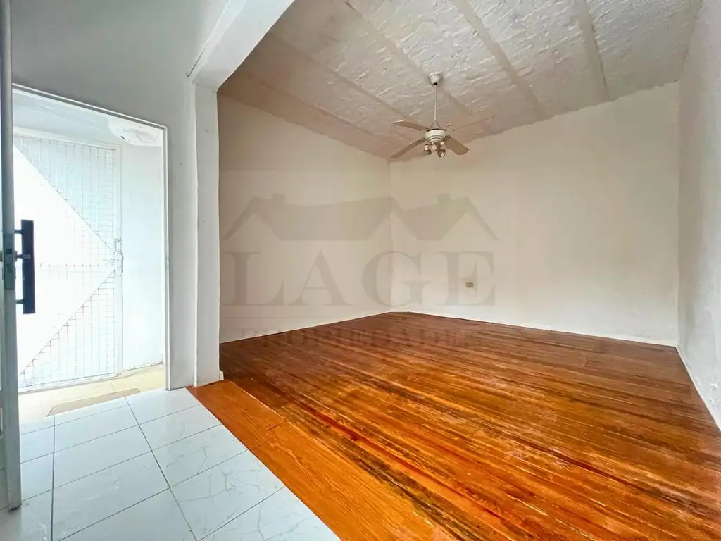 Valdenegro 4700, Piso 1