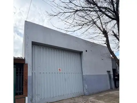 Galpon en Venta 43,30  mts Fondo