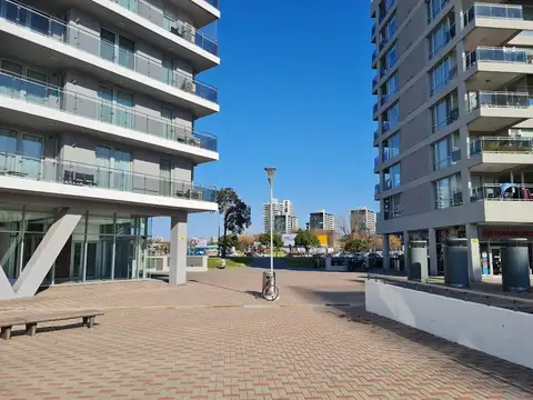 Av Carballo 122 Torre Barranca , Piso 1°
