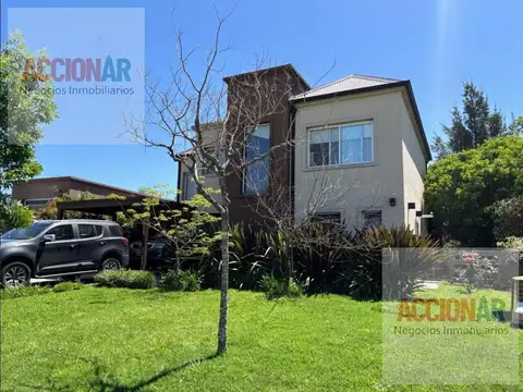 Casa 7 ambientes con 4 baños