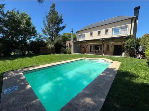 Barrio San Alfonso, Pilar de Este