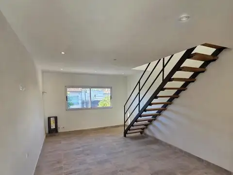 Depto Tipo Casa en Venta de 2 dormitorios