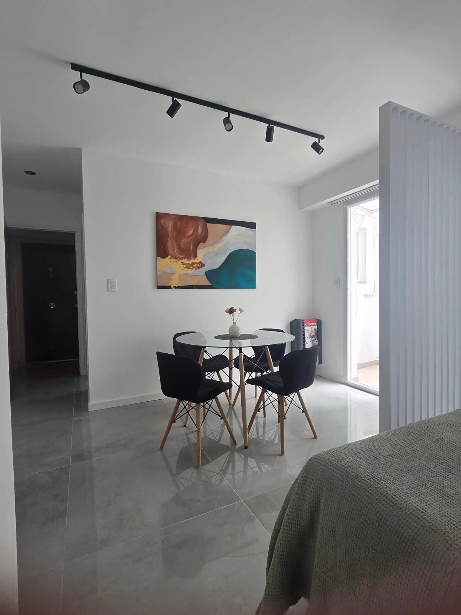 Departamento 1 amb, 34m² con balcón y parrilla — Plaza Colon
